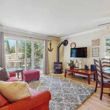 The Cozy Downtime Condo